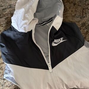 Nike Boys Youth Medium Jacket